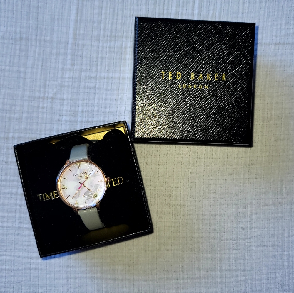 🌿Ted Baker London "Not Just a Pretty Face" Floral Watch [37mm]🌿 - Picture 3 of 9